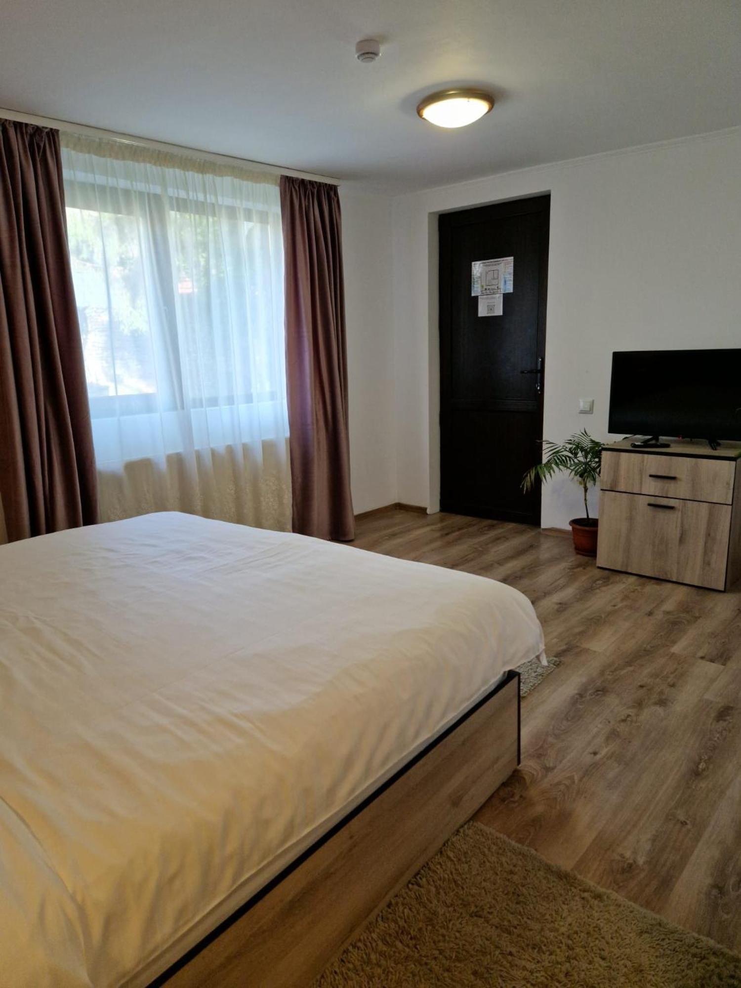 Vila Karina Teşila Buitenkant foto